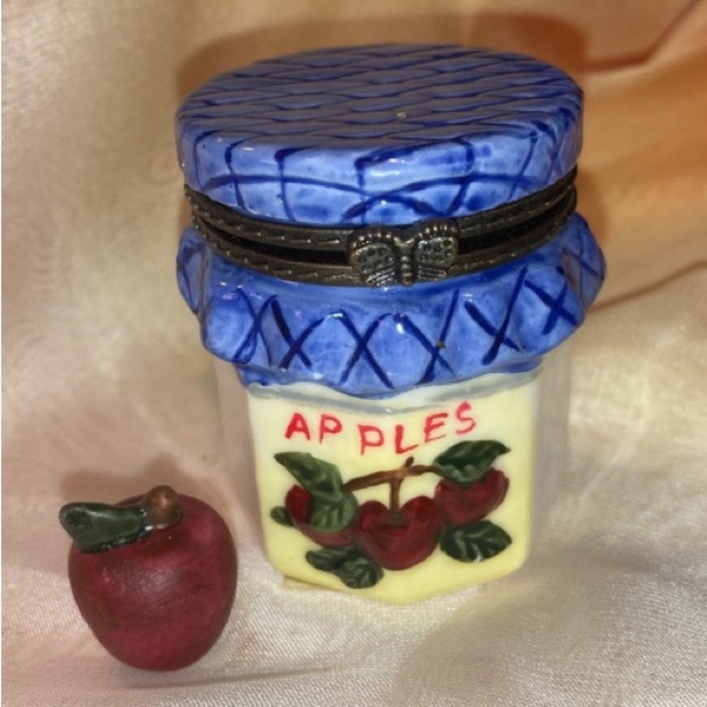 NEW APPLES JAM JAR HINGED CERAMIC TRINKET BOX - UNSIGNED  - NEW WITHOUT TAG